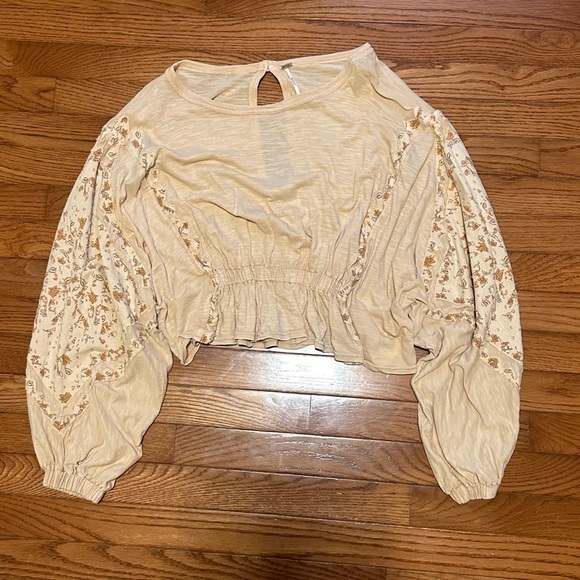 Free People Tops - Free People batwing cropped top